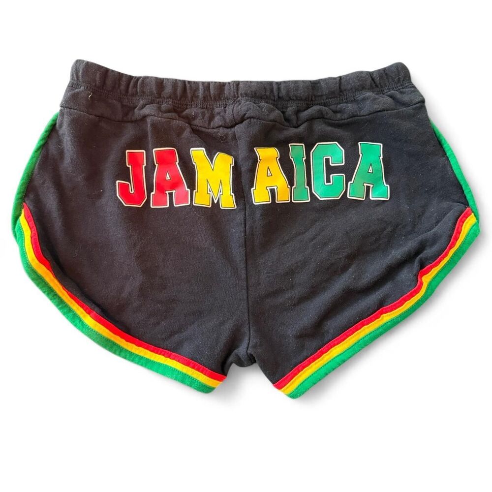 Jamaica Dolphin Shorts